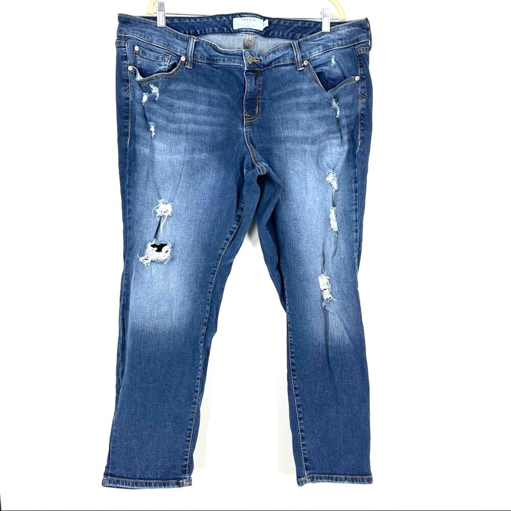 Torrid Distressed Blue Jeans Straight Leg Size 20S